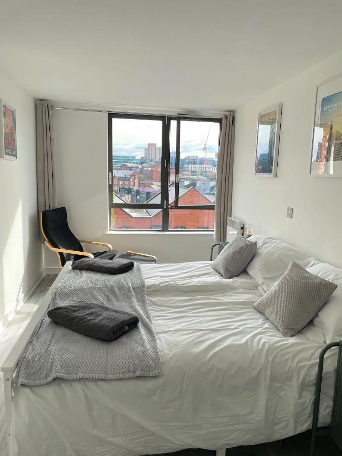 Penthouse Apartment W/ Parking Шеффілд Екстер'єр фото